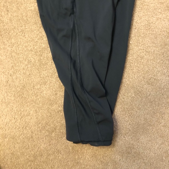 Wunder Under HR Crop 21” Mesh Pants - Picture 4 of 4